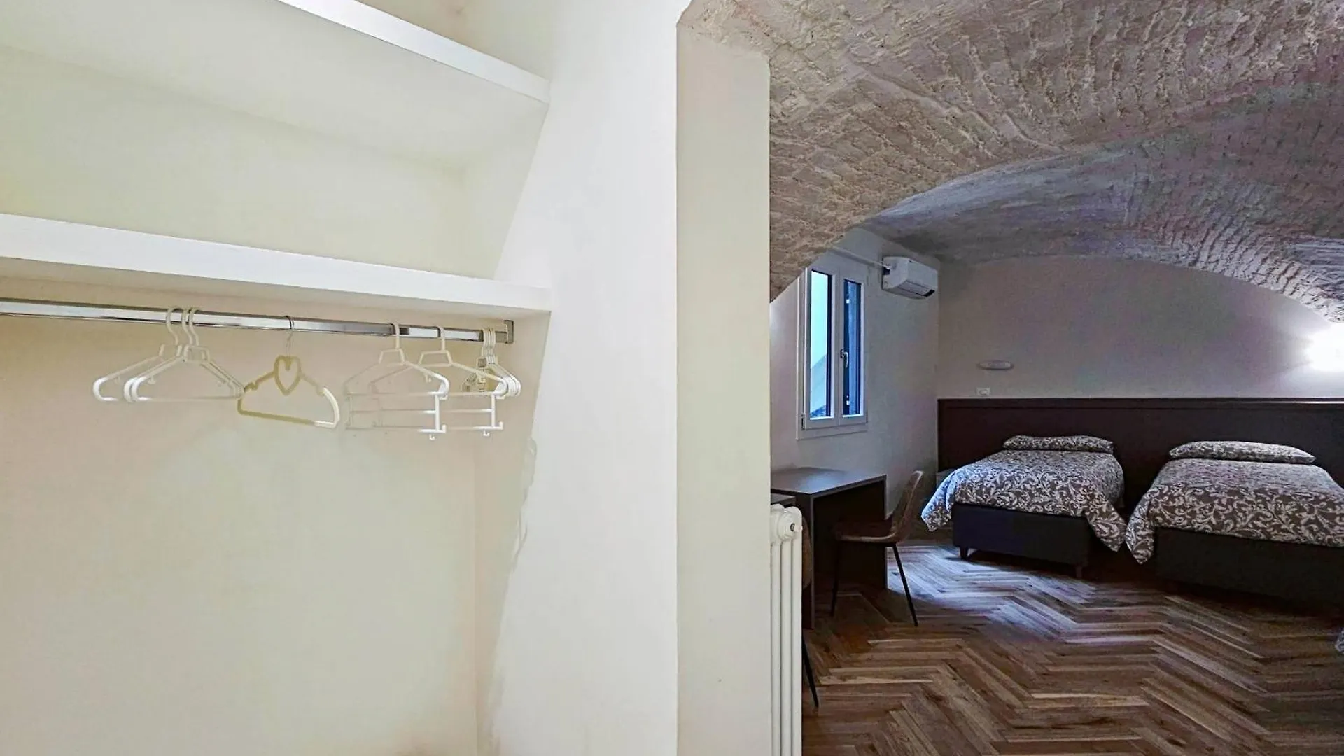 Centralissimo Due Passi Dal Duomo Per Gruppi Apartment Florence 0*,