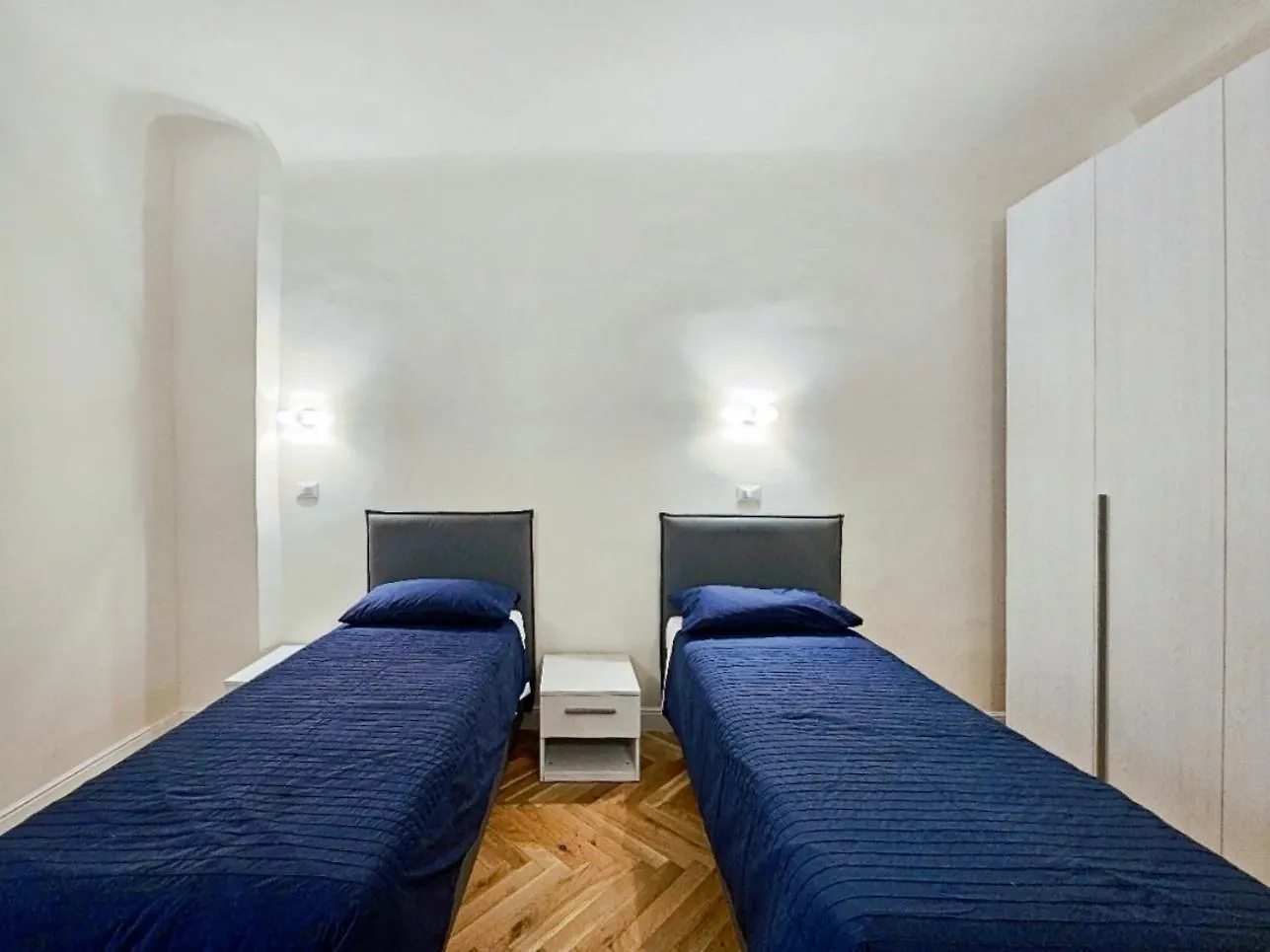 Centralissimo Due Passi Dal Duomo Per Gruppi Lejlighed Firenze 0*,